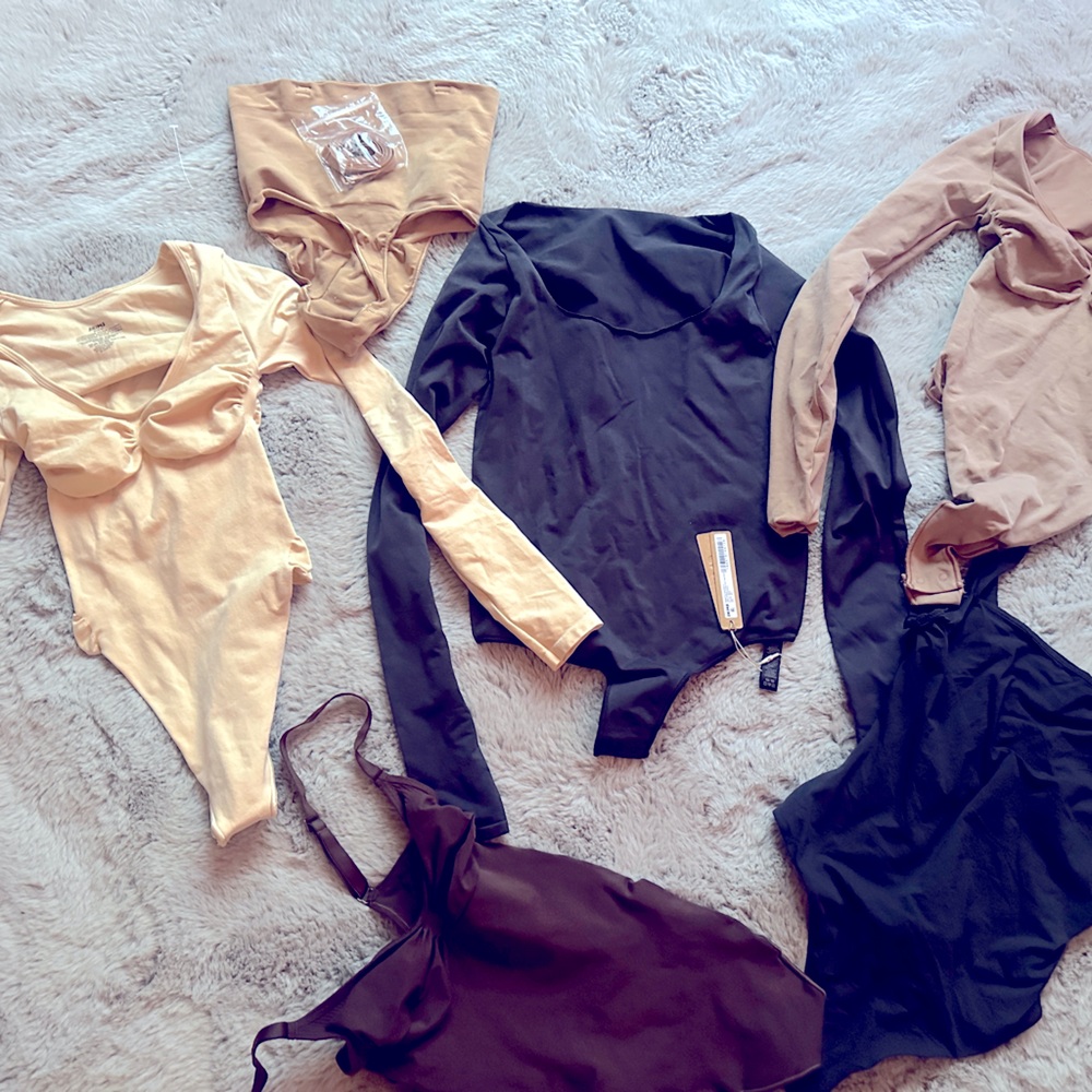 Skims shapewear all size medium a few don’t have tags, are brand new never worn